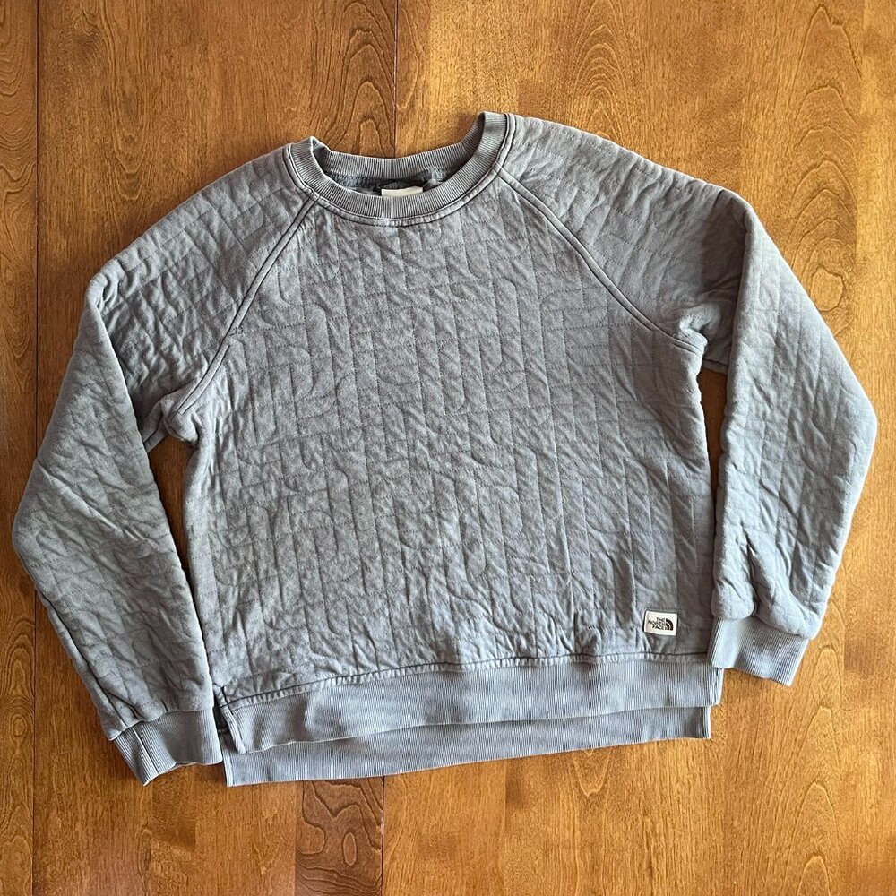 The North Face gray quilted pullover S